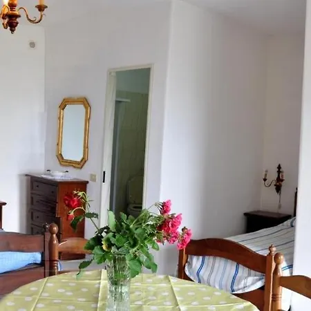 Aparthotel Teresa 3*